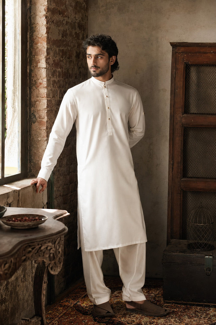Off-White Designer Kameez Shalwar